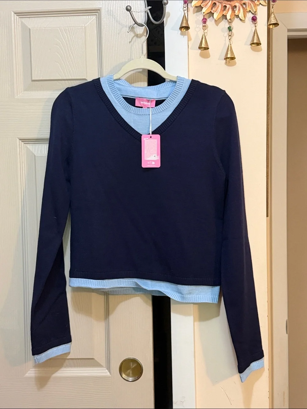 Edikted cropped neck